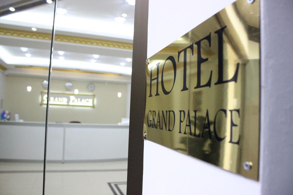 Hotel Grand Palace Tiflis Exterior foto